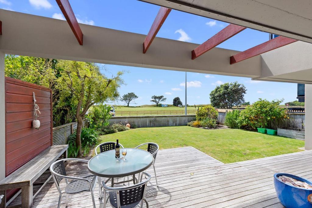 The Sandcastle - Papamoa Holiday Apartment Exterior photo