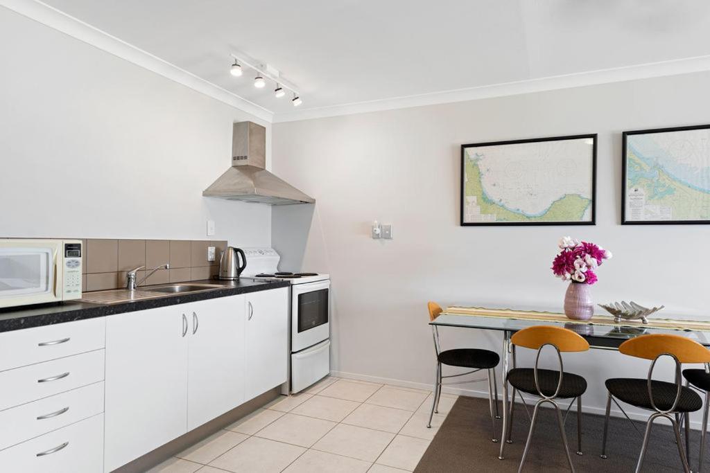 The Sandcastle - Papamoa Holiday Apartment Exterior photo